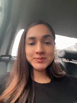 Snapshot of CuteeRose chatting on May 25, 4:57 pm CuteeRose online show from May 25, 4:57 pm