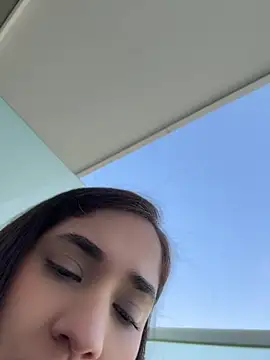 Snapshot of CuteeRose chatting on July 22, 12:30 pm CuteeRose online show from July 22, 12:30 pm