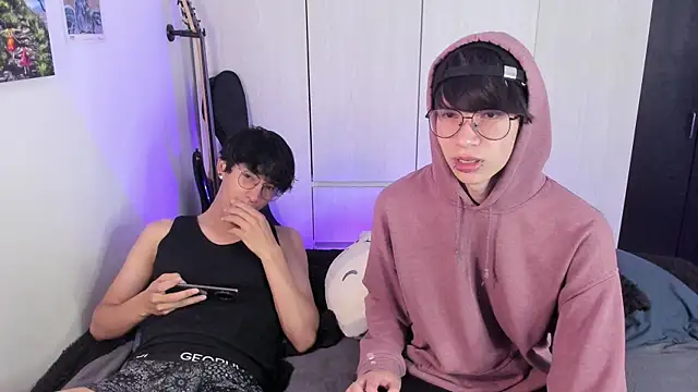 Aventure Twinks online show from December 12, 3:54 am