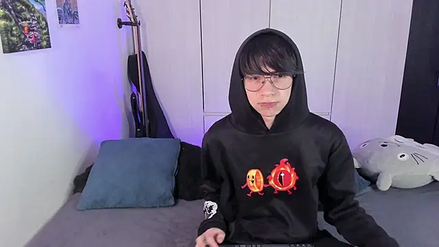 Aventure Twinks online show from December 19, 8:34 am