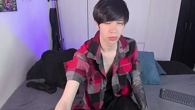 Aventure Twinks online show from January 22, 9:02 am