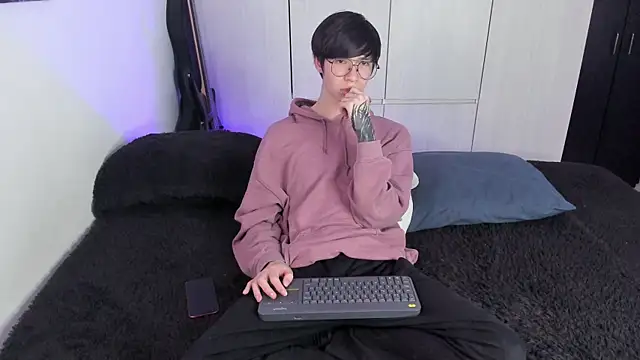 Aventure Twinks online show from January 29, 5:24 pm