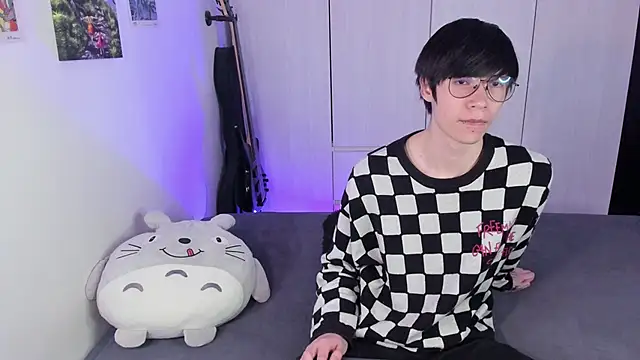 Aventure Twinks online show from February 7, 7:59 pm