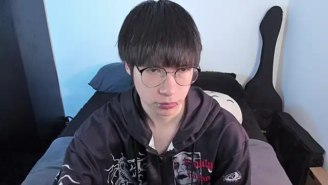 Aventure Twinks online show from March 29, 9:59 pm