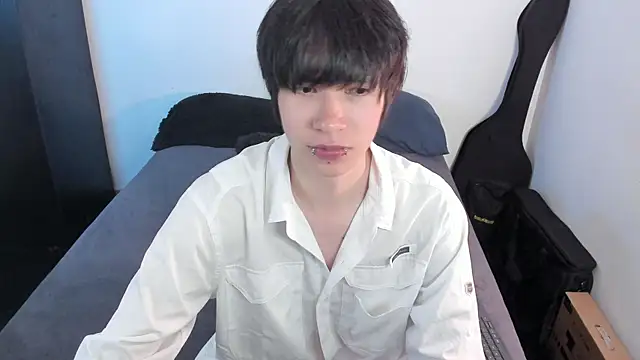 Aventure Twinks online show from April 23, 10:34 pm
