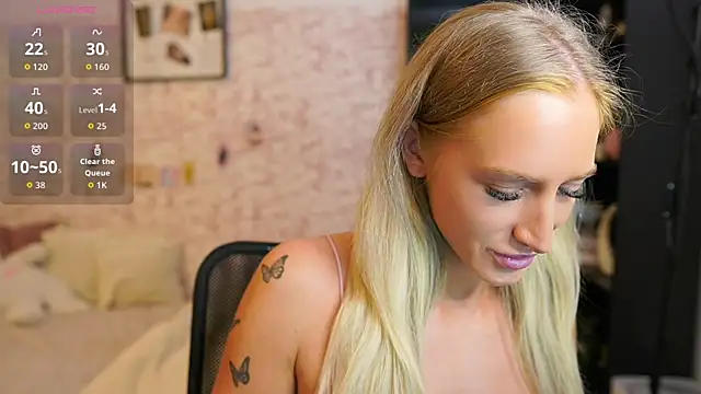 Nicolette  Shea  online show from September 12, 12:05 pm