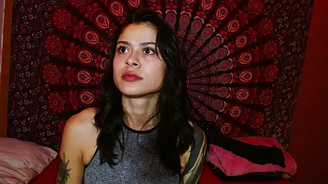 Snapshot of AbbySccott chatting on February 10, 3:43 am AbbySccott online show from February 10, 3:43 am