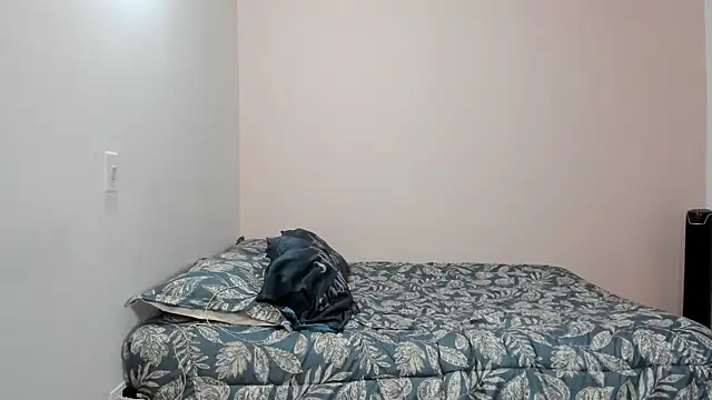 nina pons online show from November 13, 9:03 pm