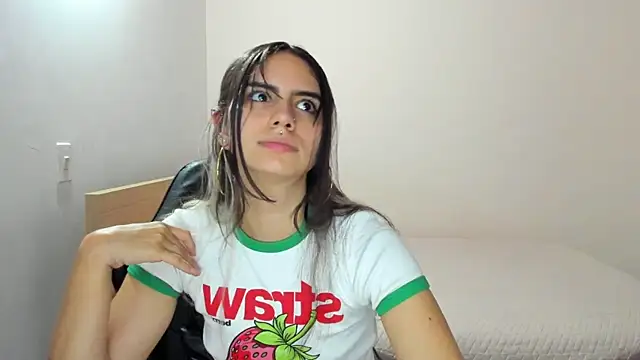 nina pons online show from May 30, 11:24 pm