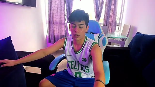 Snapshot of Franco_Rizzo_ chatting on January 17, 4:26 pm Franco Rizzo  online show from January 17, 4:26 pm