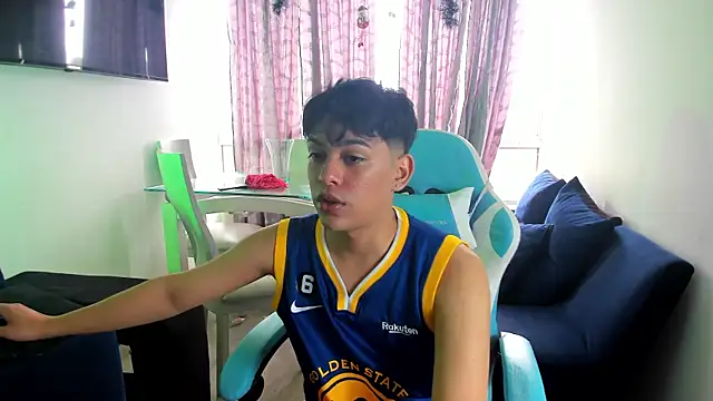 Snapshot of Franco_Rizzo_ chatting on January 31, 5:53 pm Franco Rizzo  online show from January 31, 5:53 pm