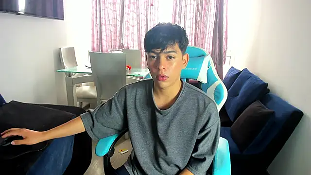 Snapshot of Franco_Rizzo_ chatting on February 11, 7:05 pm Franco Rizzo  online show from February 11, 7:05 pm