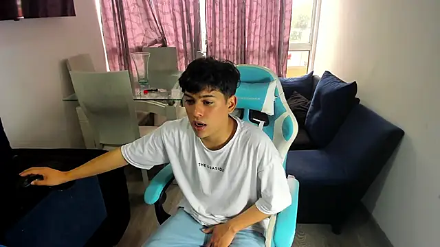 Snapshot of Franco_Rizzo_ chatting on February 17, 8:15 pm Franco Rizzo  online show from February 17, 8:15 pm