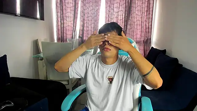 Snapshot of Franco_Rizzo_ chatting on February 22, 9:59 pm Franco Rizzo  online show from February 22, 9:59 pm