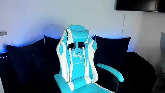 Snapshot of Franco_Rizzo_ chatting on February 26, 8:33 pm Franco Rizzo  online show from February 26, 8:33 pm