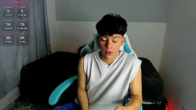 Snapshot of Franco_Rizzo_ chatting on March 11, 8:09 pm Franco Rizzo  online show from March 11, 8:09 pm