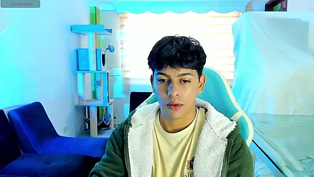 Snapshot of Franco_Rizzo_ chatting on October 2, 9:22 pm Franco Rizzo  online show from October 2, 9:22 pm