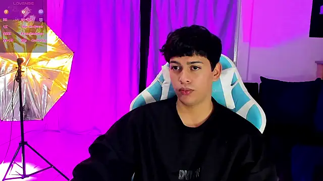 Snapshot of Franco_Rizzo_ chatting on October 22, 1:50 am Franco Rizzo  online show from October 22, 1:50 am