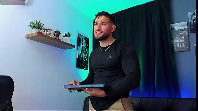 AndrewDiaz online show from March 22, 7:47 am