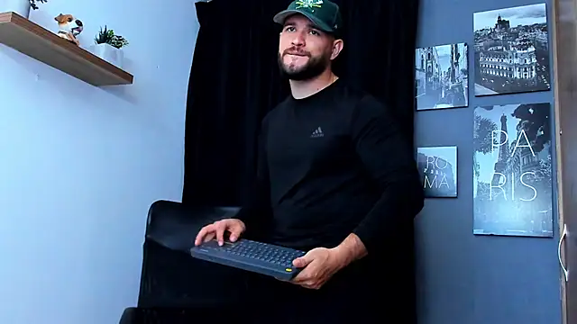 AndrewDiaz online show from October 24, 11:34 pm