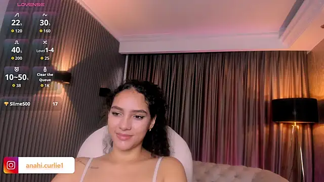 Snapshot of anahi_curlie1 chatting on June 5, 12:00 pm anahi curlie1 online show from June 5, 12:00 pm