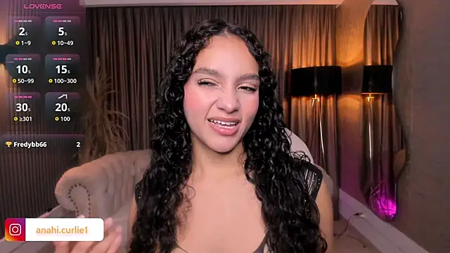 Snapshot of anahi_curlie1 chatting on June 8, 11:10 am anahi curlie1 online show from June 8, 11:10 am