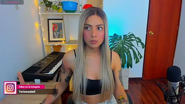 Snapshot of Yeriawaddell_ chatting on December 30, 5:34 pm Yeriawaddell  online show from December 30, 5:34 pm