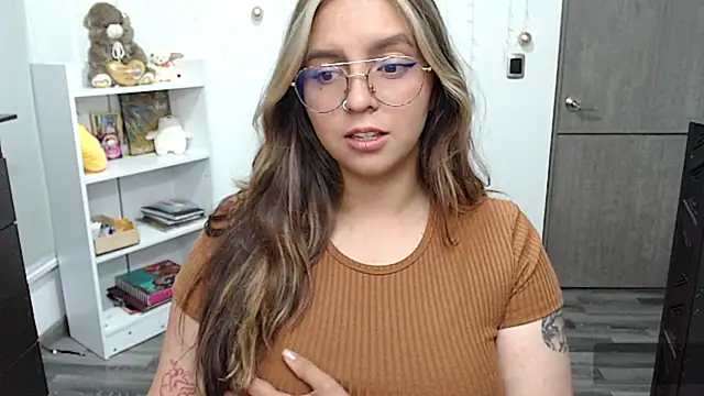 Valery7rose  online show from January 14, 10:55 pm