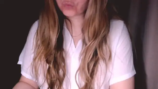 Snapshot of fiona_cute_2 chatting on March 2, 7:54 pm fiona cute 2 online show from March 2, 7:54 pm