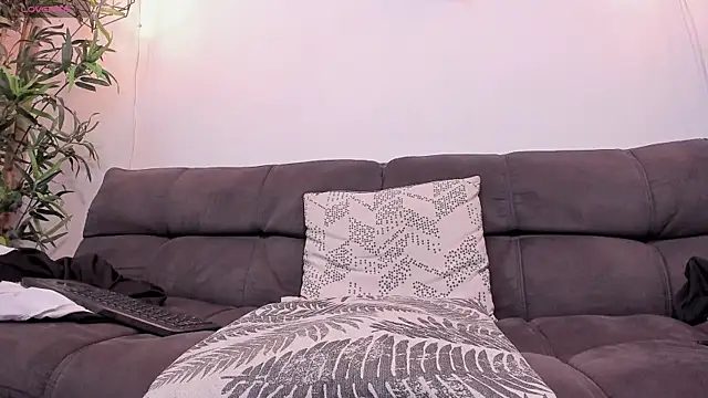 SebastianVilla  online show from March 7, 7:16 pm