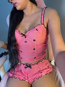 Snapshot of sneha_babe chatting on May 12, 12:46 pm sneha babe online show from May 12, 12:46 pm