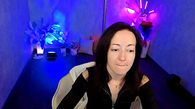 Snapshot of kimberlyray777 chatting on June 13, 10:46 am kimberlyray777 online show from June 13, 10:46 am