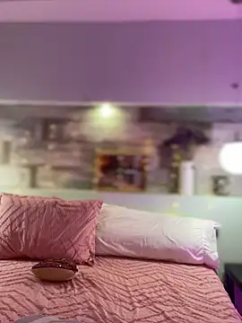 Emilia Bakerr online show from January 10, 9:20 pm