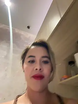 Snapshot of Emilia_Bakerr chatting on May 20, 6:03 pm Emilia Bakerr online show from May 20, 6:03 pm
