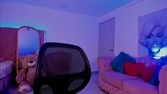 Marily Daniela  online show from September 21, 2:13 am