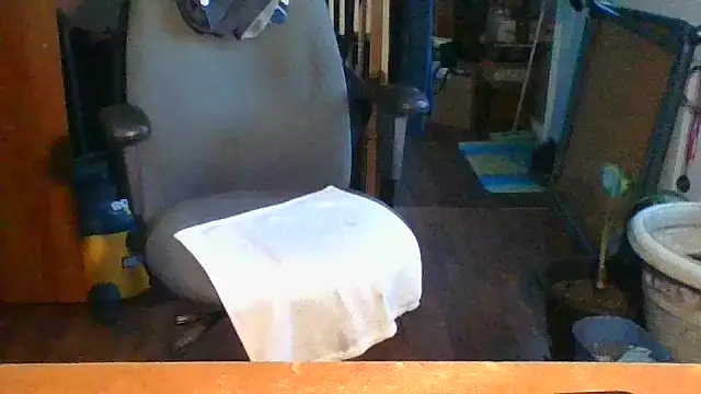 Snapshot of Daremeknot chatting on February 4, 9:41 pm Daremeknot online show from February 4, 9:41 pm