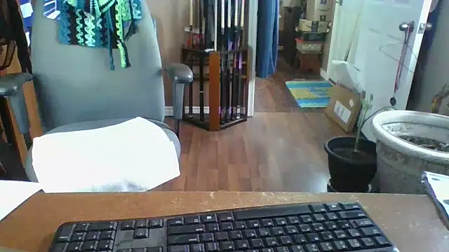 Snapshot of Daremeknot chatting on February 21, 2:48 pm Daremeknot online show from February 21, 2:48 pm