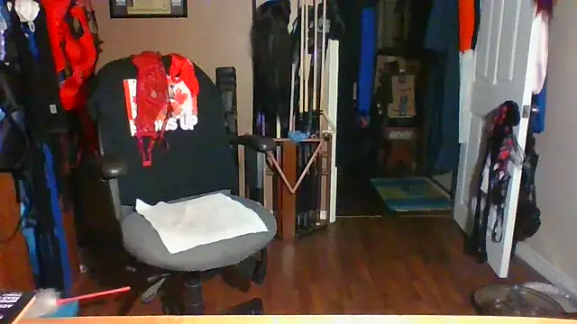 Snapshot of Daremeknot chatting on September 24, 9:23 am Daremeknot online show from September 24, 9:23 am