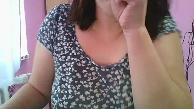 Lucinka1 online show from February 1, 8:39 am