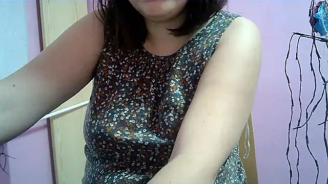 Lucinka1 online show from February 2, 2:45 pm