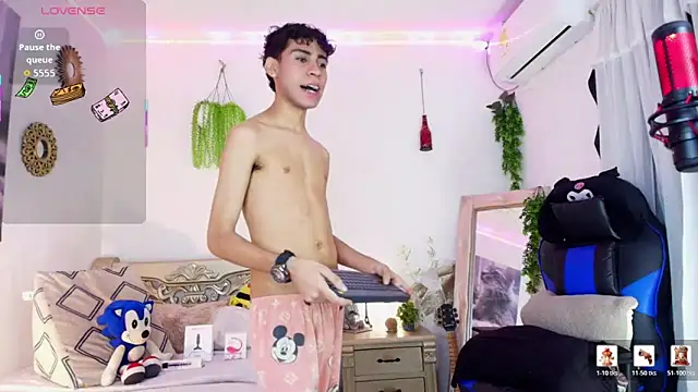 huge armound online show from March 29, 2:00 am