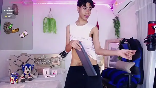 huge armound online show from April 10, 6:40 am