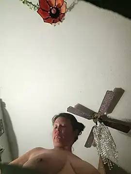 sweetkitty111 online show from January 21, 4:10 am