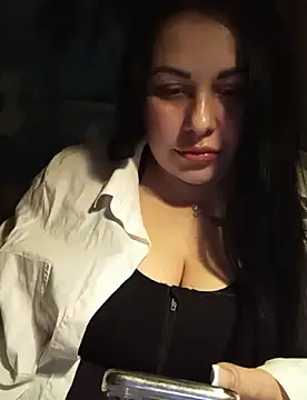 DaisyStreet online show from February 12, 6:30 pm