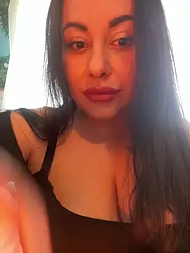 DaisyStreet online show from March 28, 8:14 am