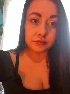 DaisyStreet online show from April 2, 8:01 am