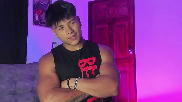 Dominic Biker   online show from March 17, 3:22 am