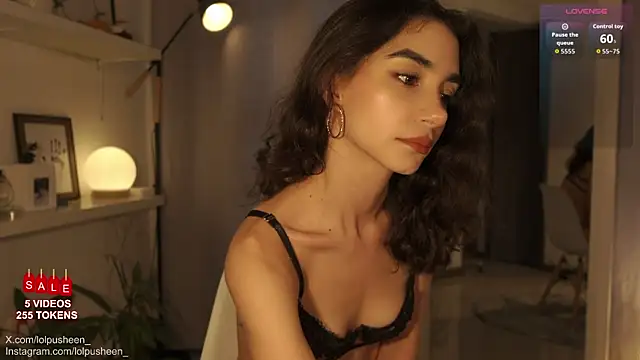 JulietteDee online show from October 28, 10:34 pm