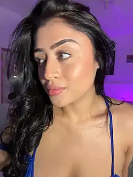 Snapshot of lucianaroy chatting on July 15, 7:41 pm lucianaroy online show from July 15, 7:41 pm