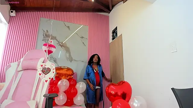 lia 16 online show from February 14, 6:40 pm